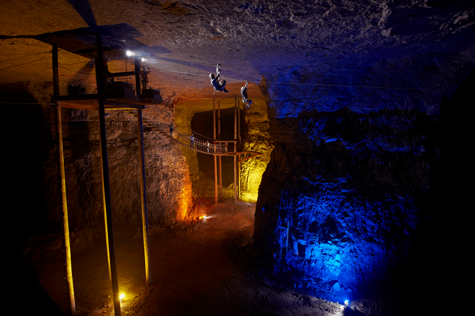 Mega Cavern Ziplines, Louisville