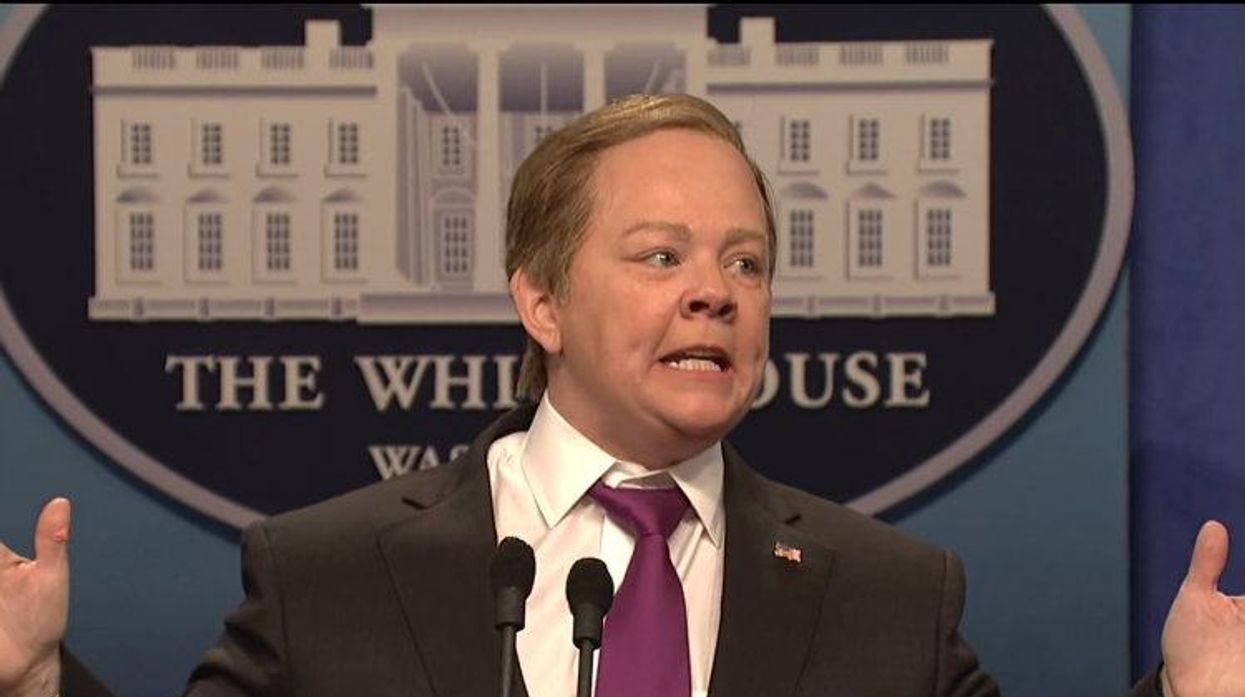 Melissa McCarthy, Sean Spicer