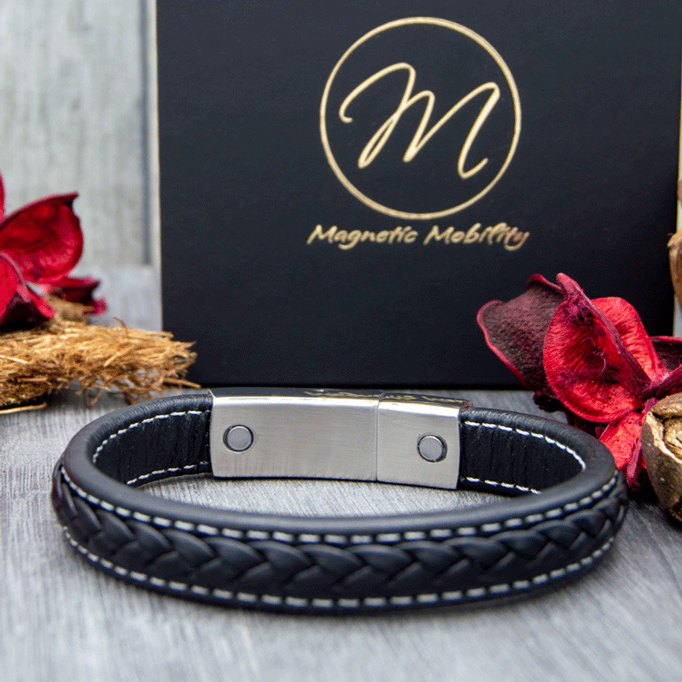 Men's Leather Bracelet with Magnets