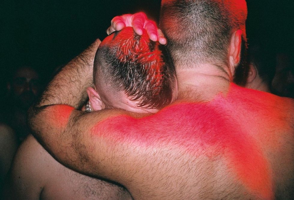 Menergy heads (red light).