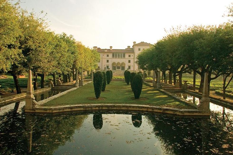 Miami_outdoor_0002_vizcaya-museum-and-gardens-ls