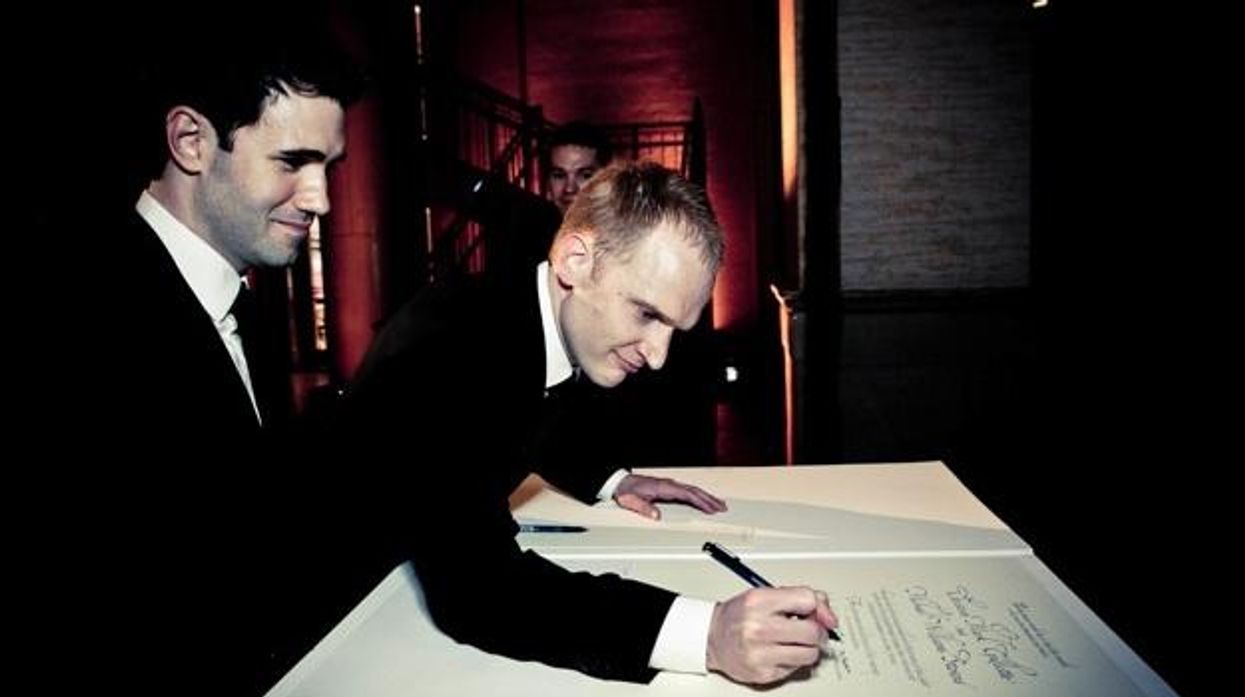 Michael_christian-signing-cr