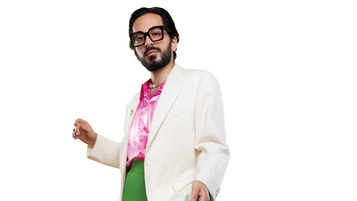 <p>Michael Shayan</p>