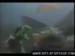 miss piggy kermit gif