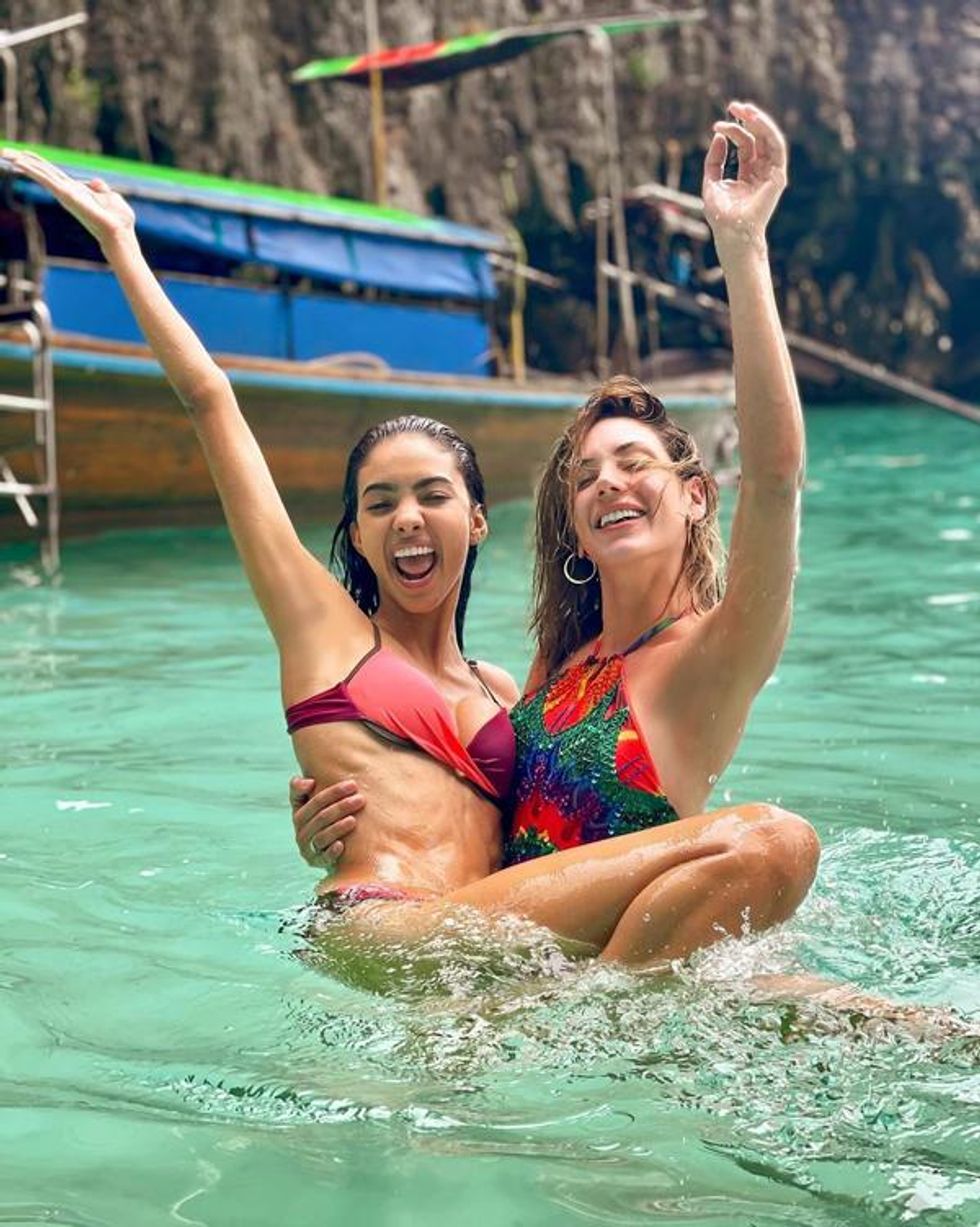 Miss Puerto Rico and Argentina