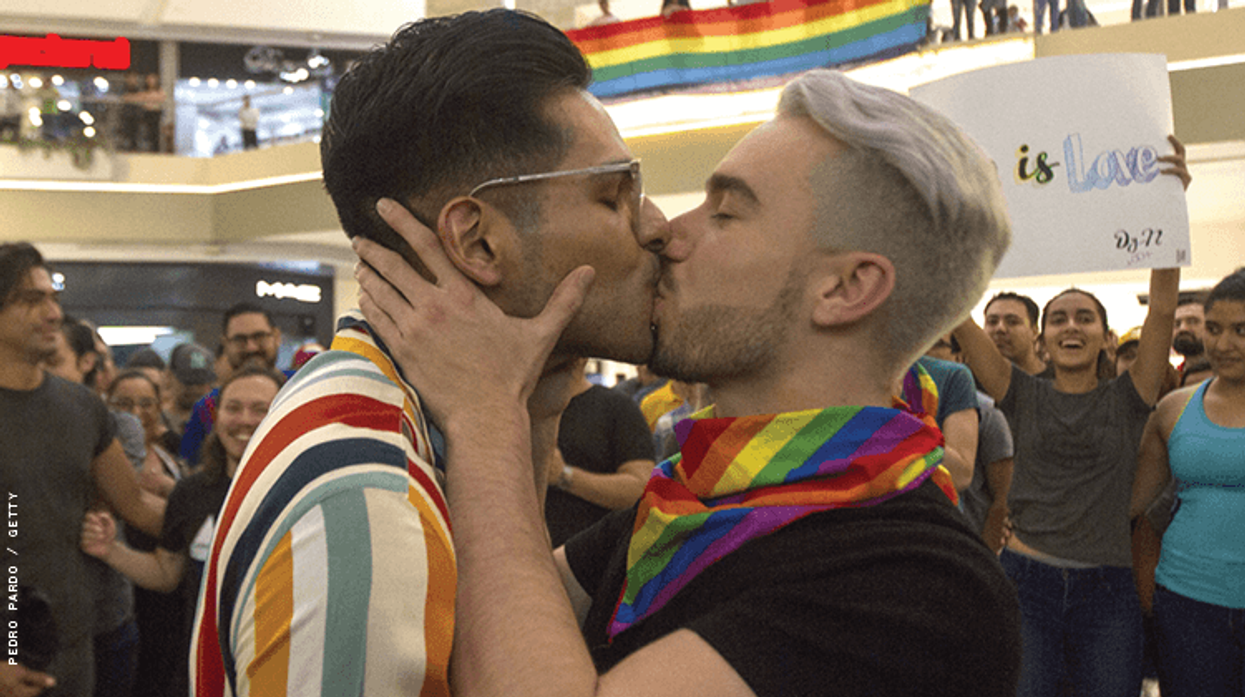 monterrey_mexico_kissing_lgbtq_750x422_.png