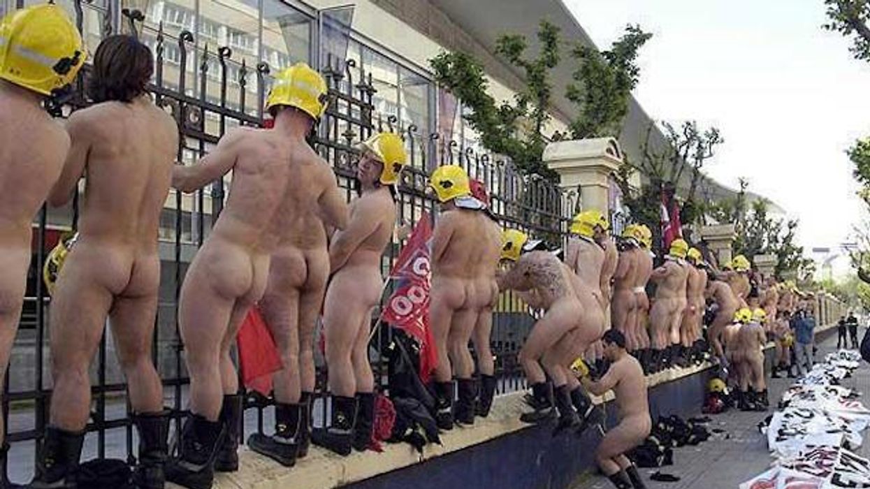 Naked-spanish-firemen_0