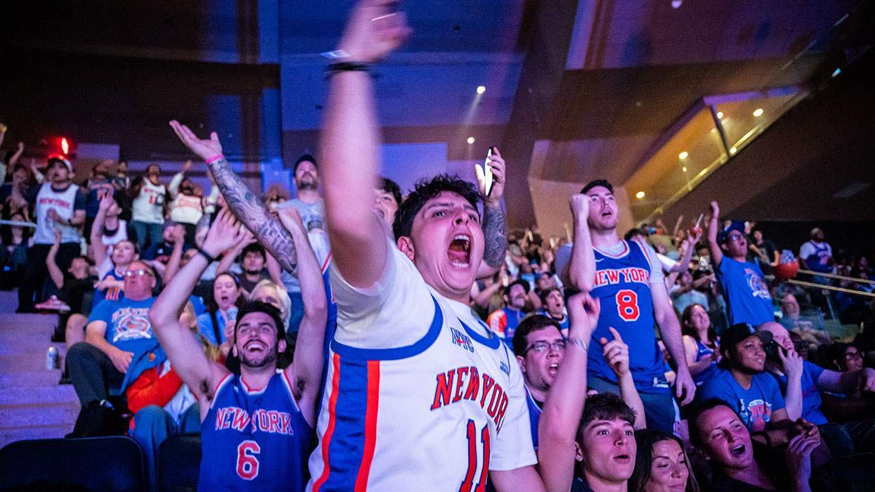 New York Knicks fans go wild