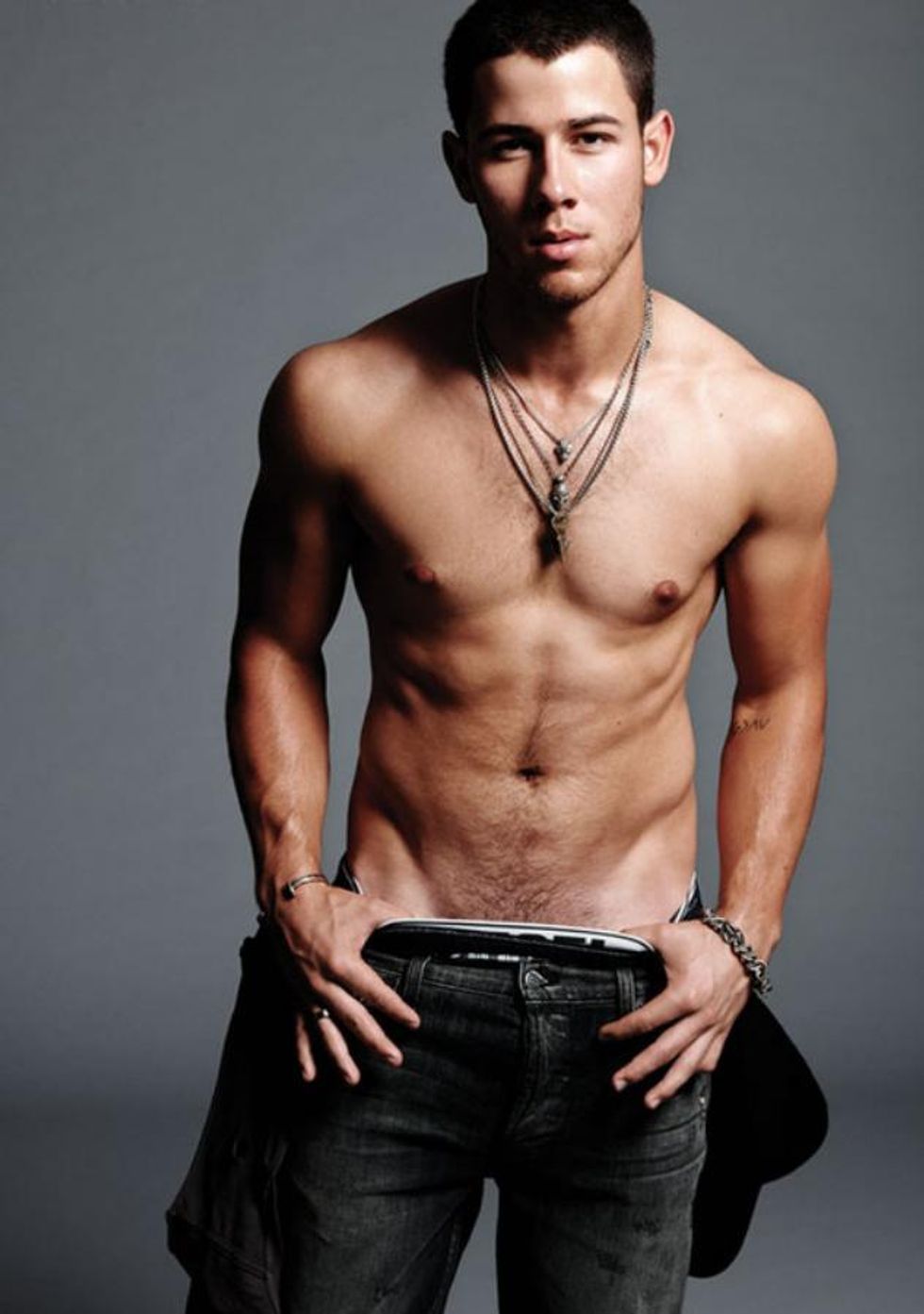 Nick-jonas-flaunt-7