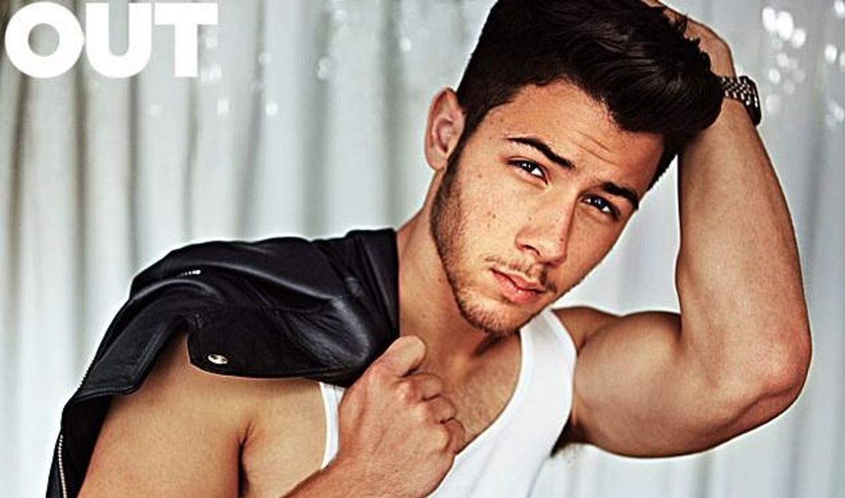 Nickjonas_solo-outmag-cr