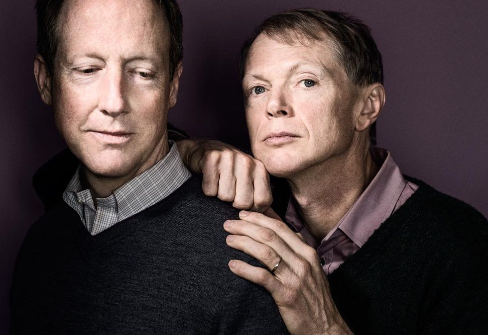 Nj-men-love-couple-lorez