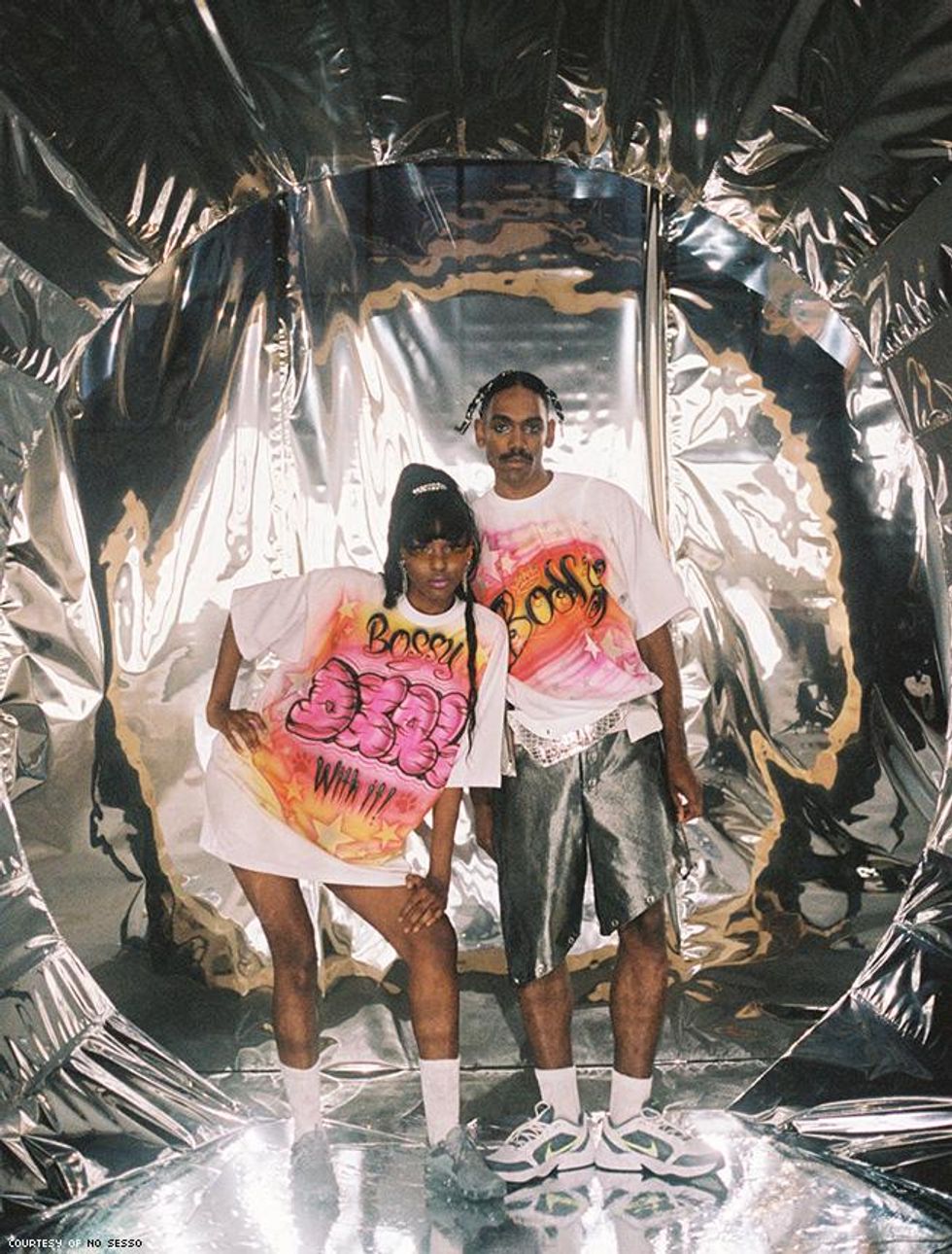 NO SESSO by Pierre Davis