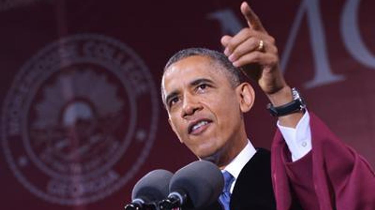 Obamamorehousex400_0