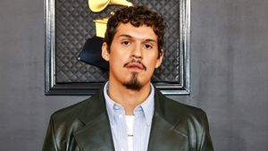 Omar Apollo gets frank about ex-boyfriend: 'I begged' to get back 'for two years'