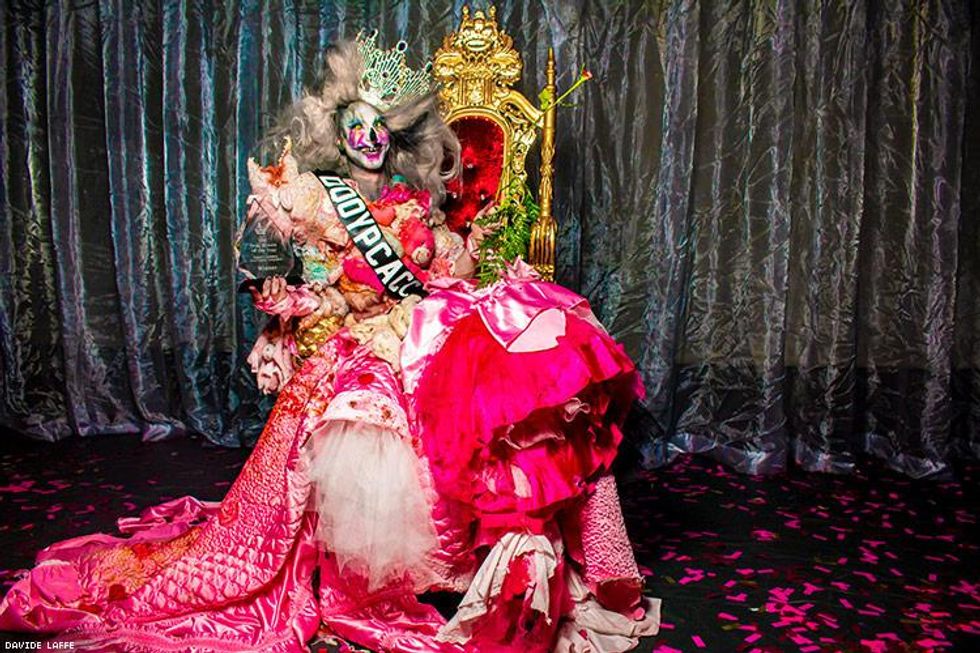 On-the-throne-davidex750