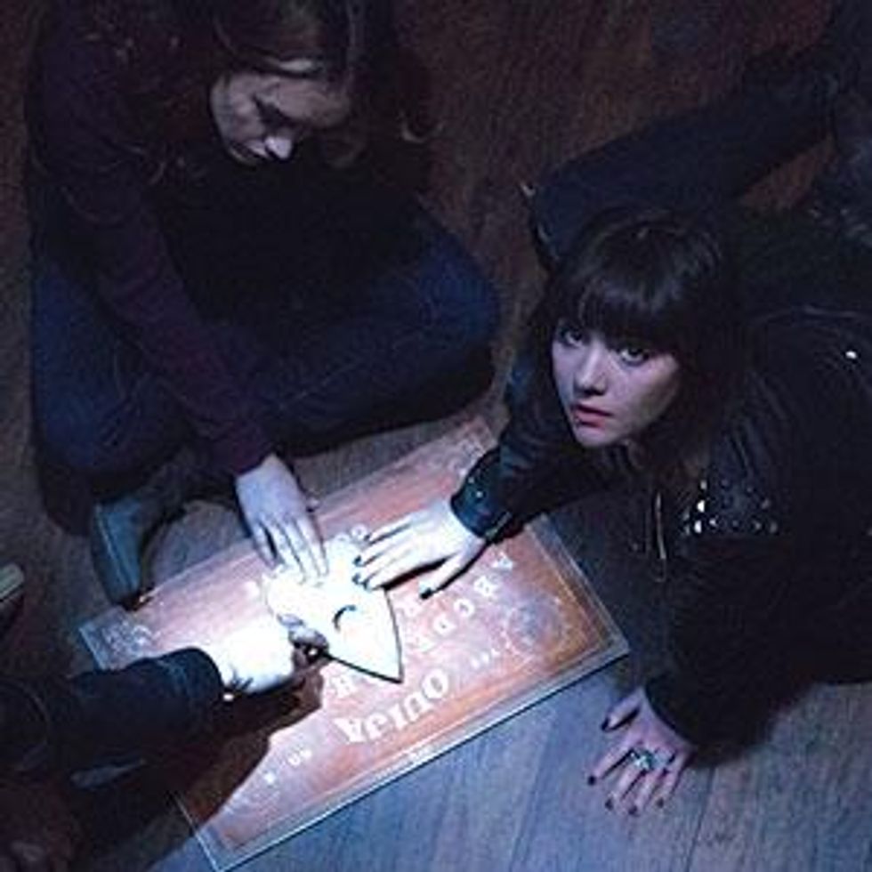 Ouija_2439_d023_00017-2