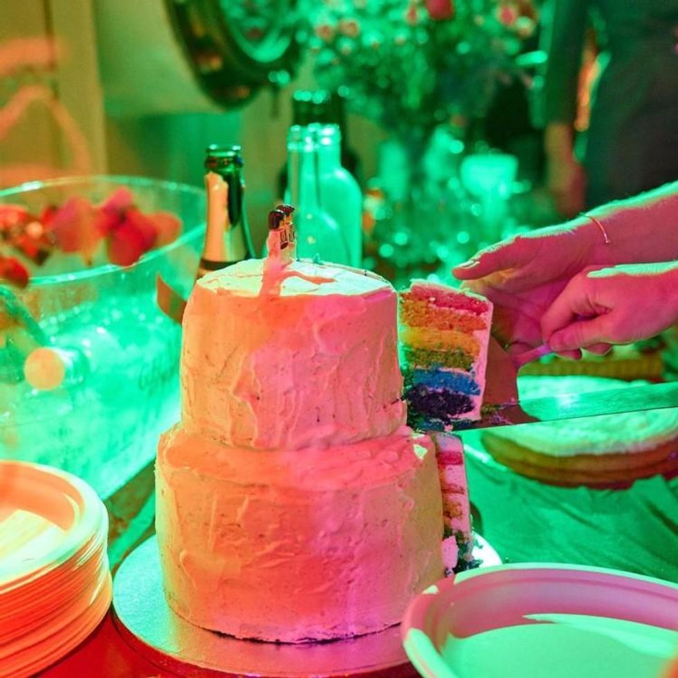 Out French Fencer, Olympic Silver Medalist Astrid Guyan Wins Silver Marries Julie Lavet