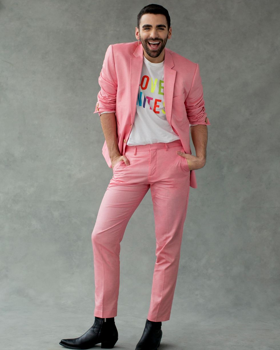 Out_pride_h83a3274_web