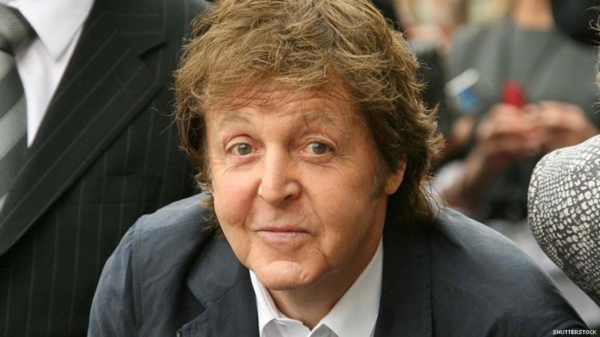 Paul McCartney Tells How he Used to Masturbate with John Lennon