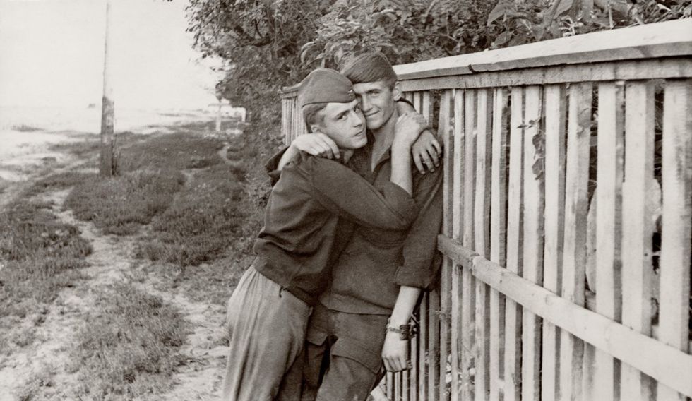 photo gallery book preview Loving II Photographic History of Men in Love from 1850s through 1950s