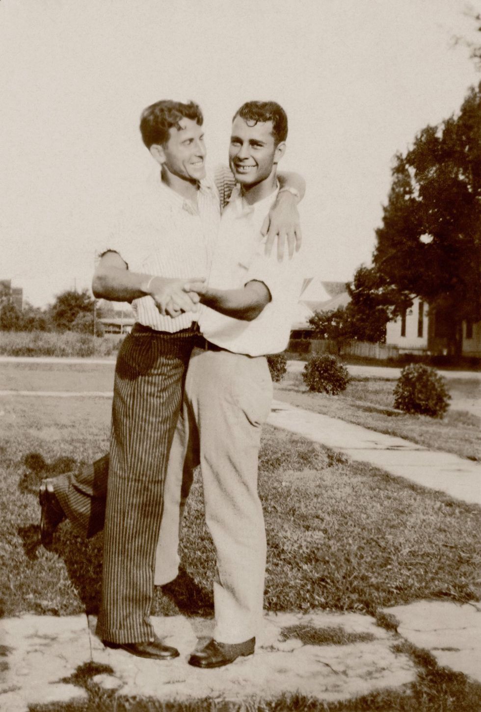 photo gallery book preview Loving II Photographic History of Men in Love from 1850s through 1950s