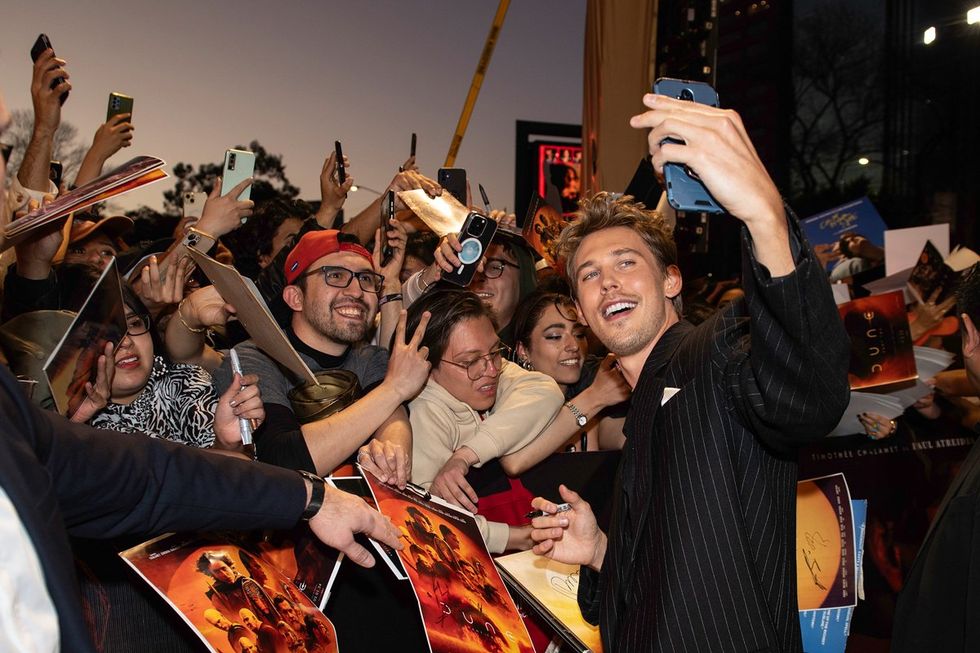 photo gallery Dune 2 movie premiers world tour cast fashion Austin Butler