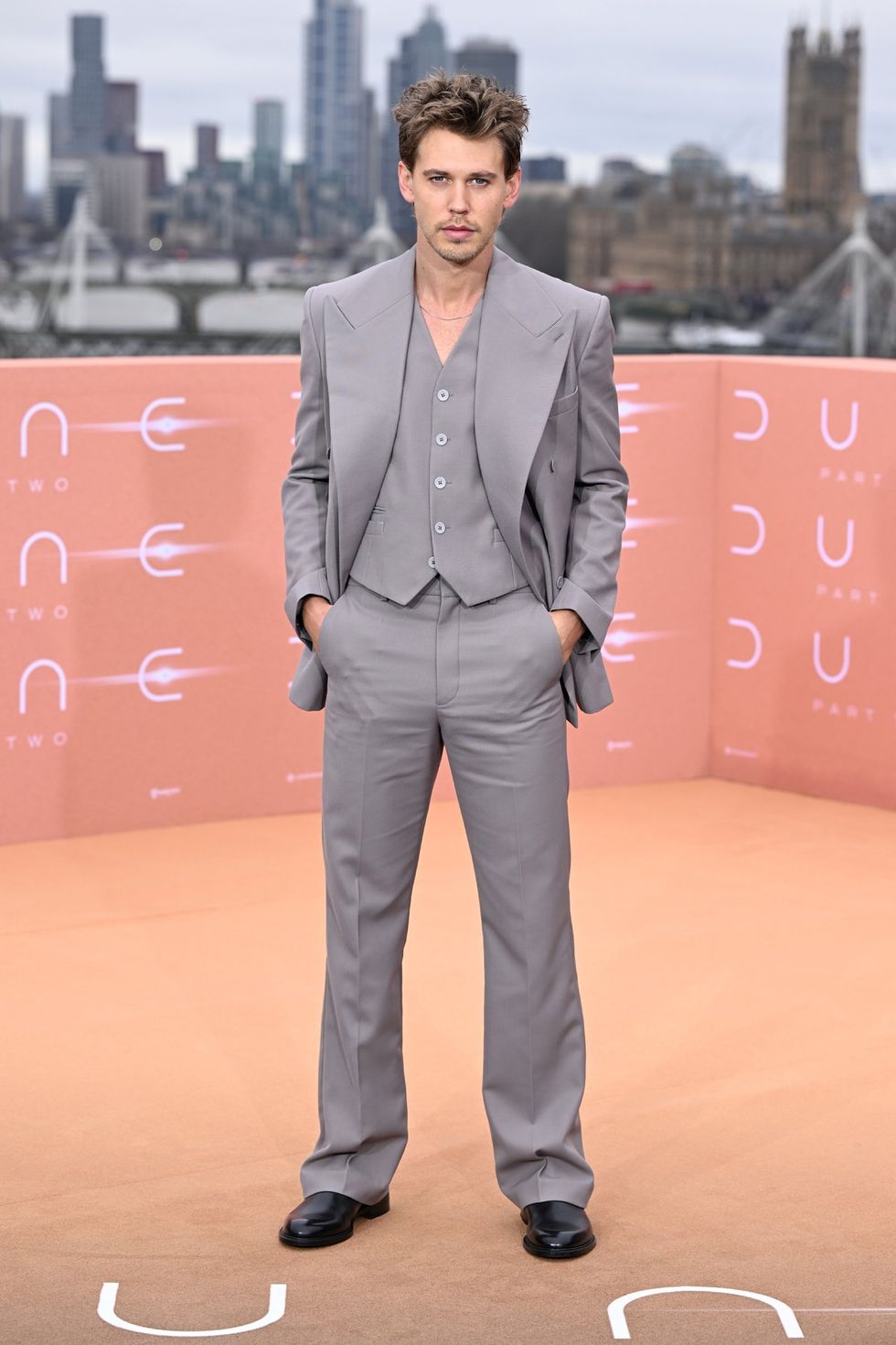 photo gallery Dune 2 movie premiers world tour cast fashion Austin Butler