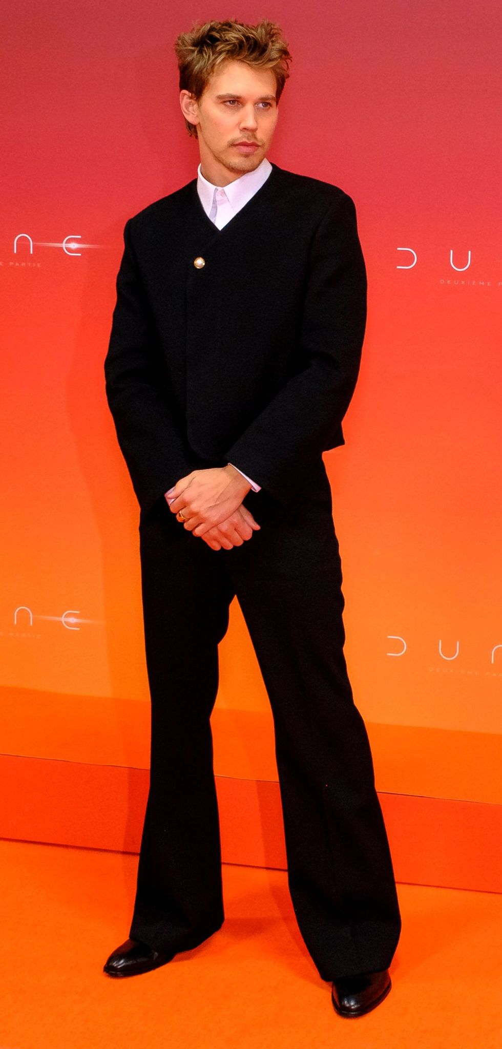 photo gallery Dune 2 movie premiers world tour cast fashion Austin Butler
