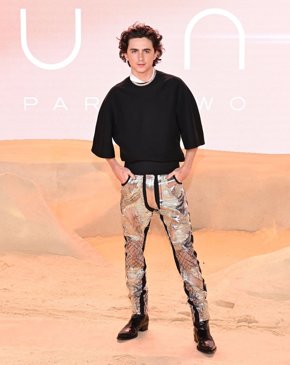 photo gallery Dune 2 movie premiers world tour cast fashion Timothee Chalamet