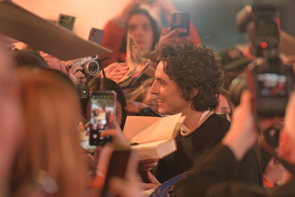 photo gallery Dune 2 movie premiers world tour cast fashion Timothee Chalamet