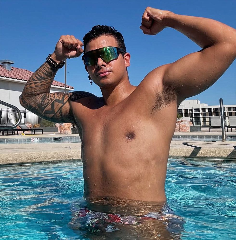 photo gallery For the Love of DILFs \u200bHimbo Jay interview