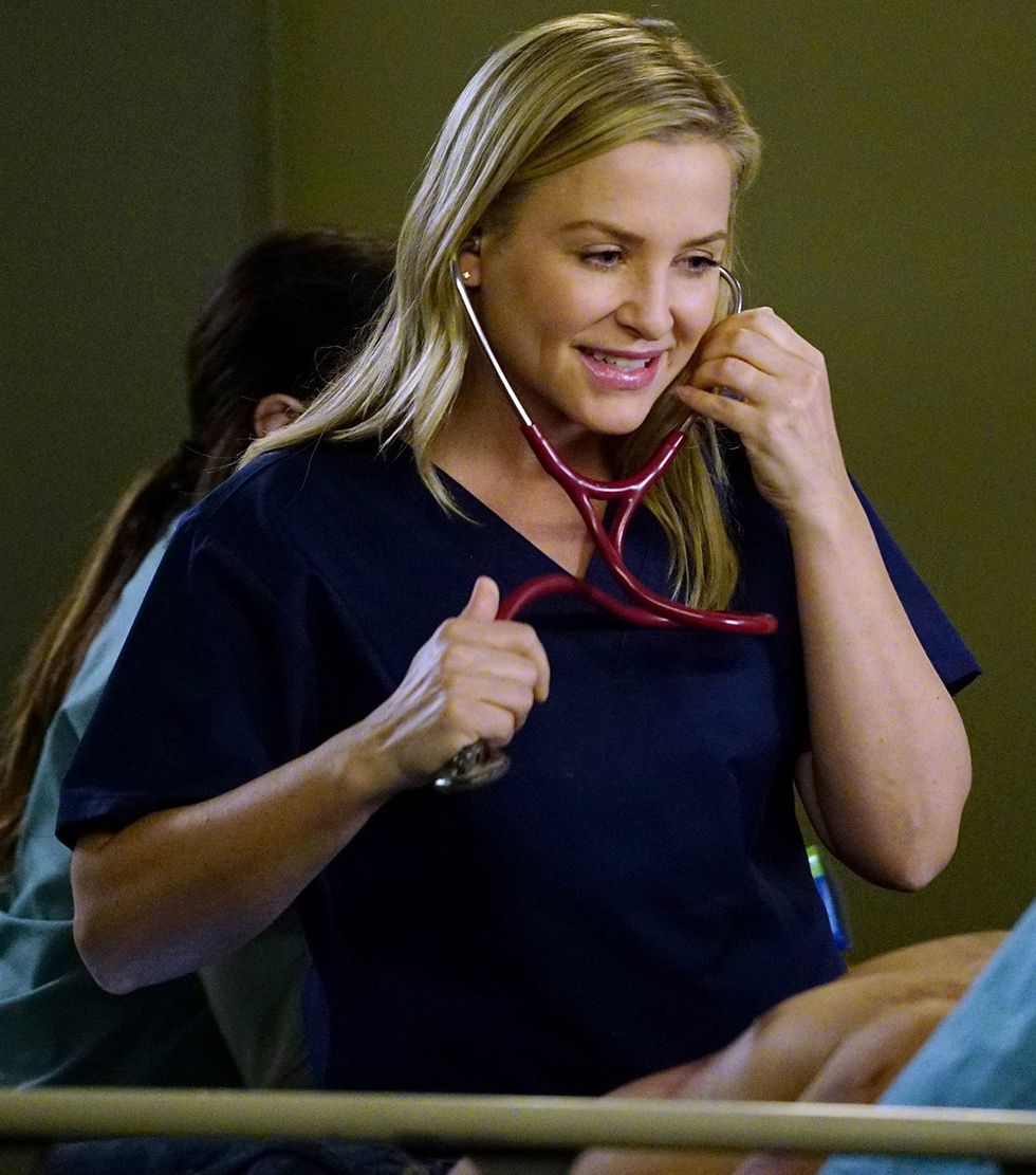 photo gallery listicle Greys Anatomy LGBTQ Doctors Dr Arizona Robbins