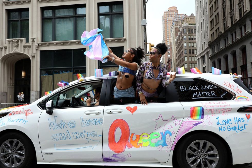photo gallery NYC lgbtq pride 2024