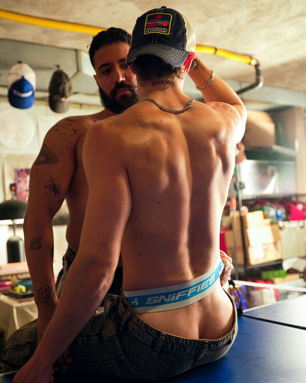 photo gallery Sniffies Wet Hot Summer clothing line 2025