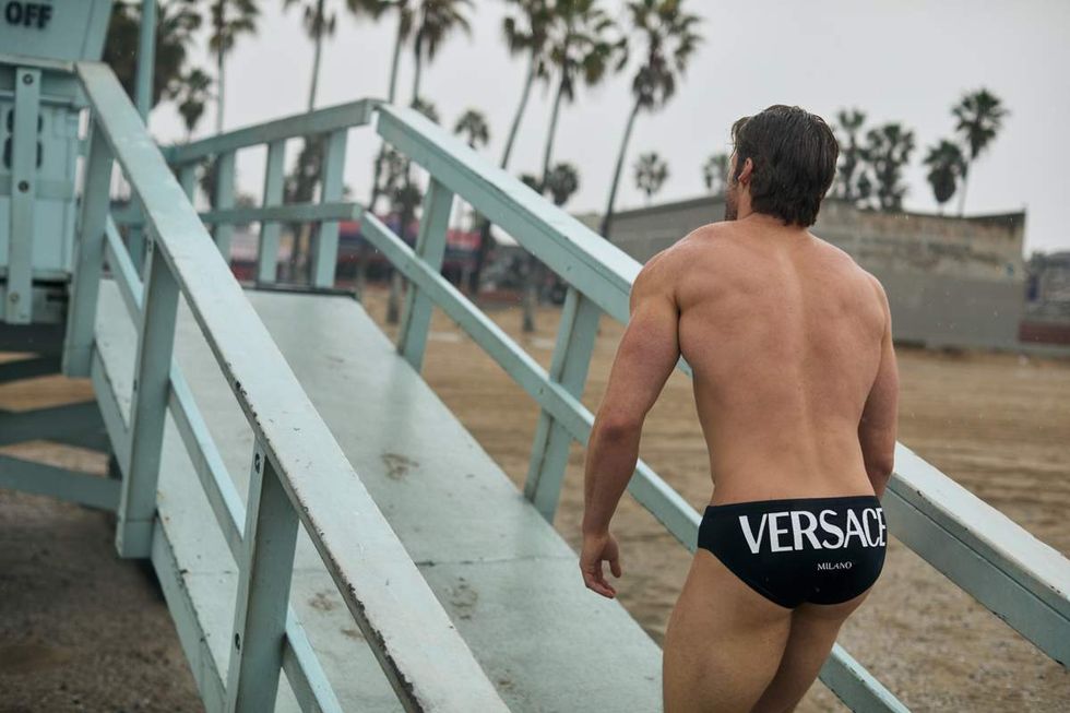 photo gallery Wheel of Time Taylor Napier sexy beach looks