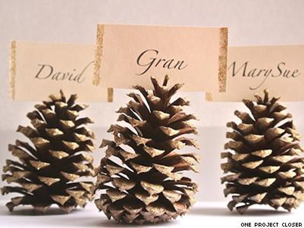 Pine-cone-place-holders-x400