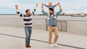 Two dads bring their kid to Charleston for history and adventure