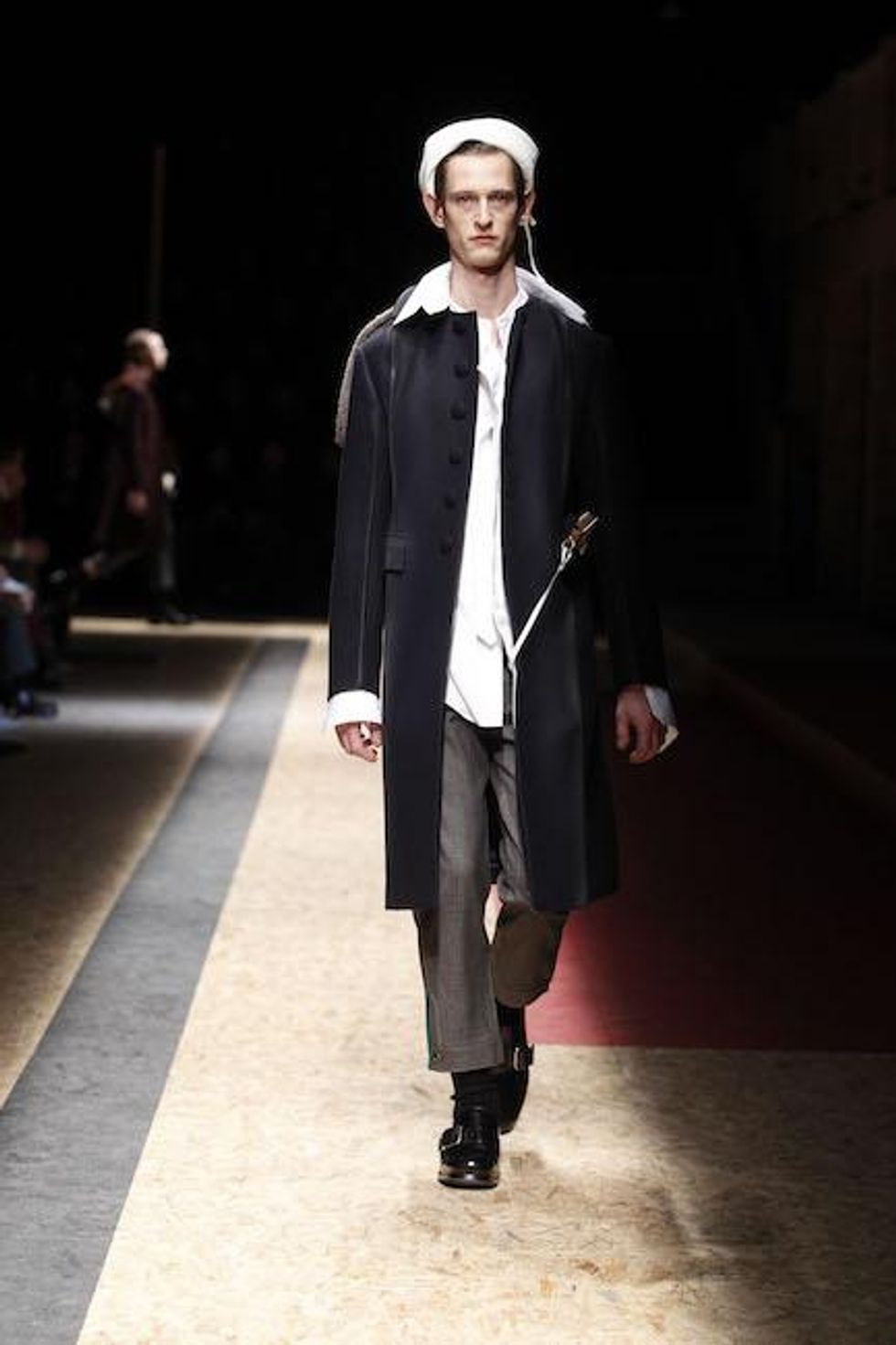 Prada_uomo_donna_fw16_41_0