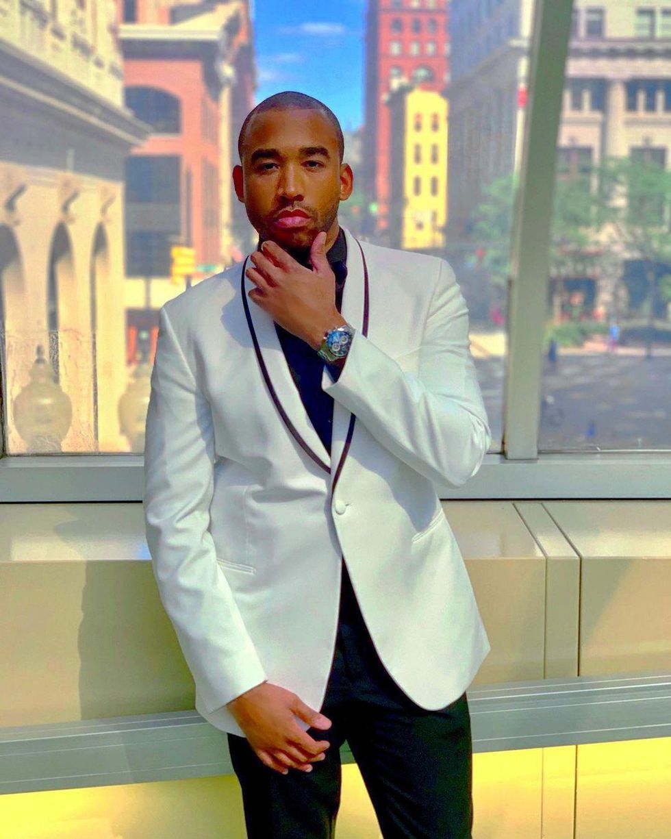 Rafael on 12 Dates of Christmas