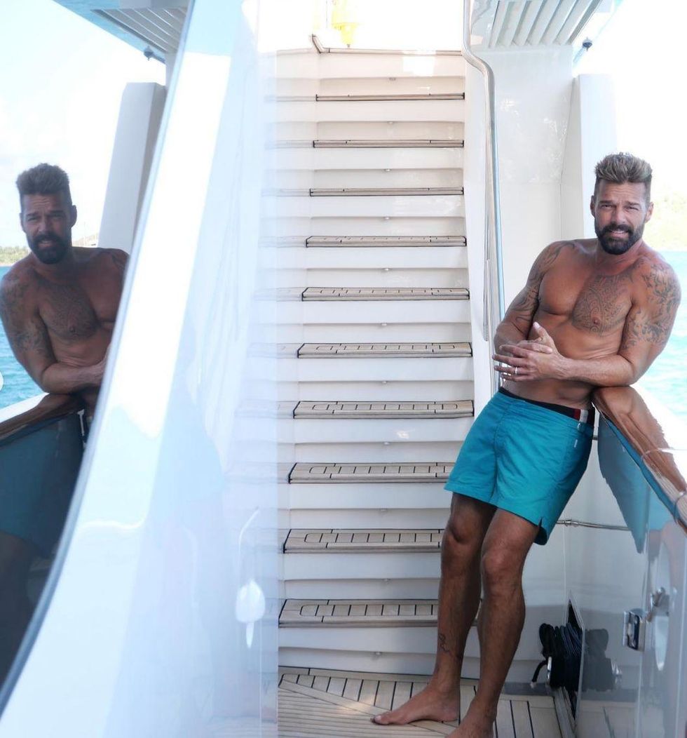 Ricky Martin Hot Shirtless Pics Spring Summer