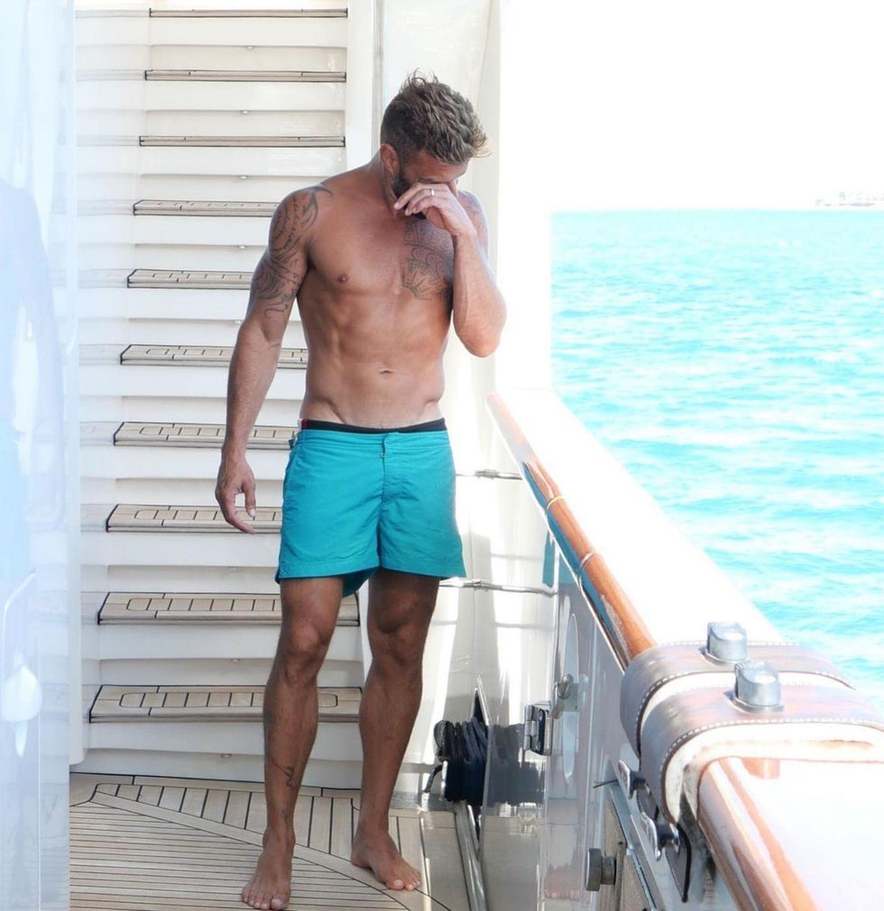 Ricky Martin Hot Shirtless Pics Spring Summer