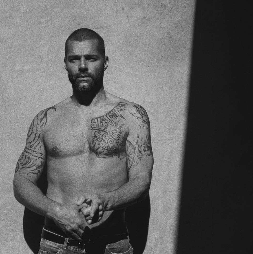 Ricky Martin Hot Shirtless Pics Spring Summer