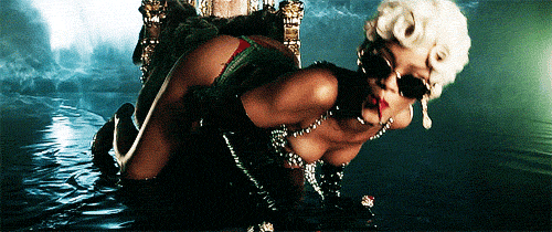 rihanna pour it up gif