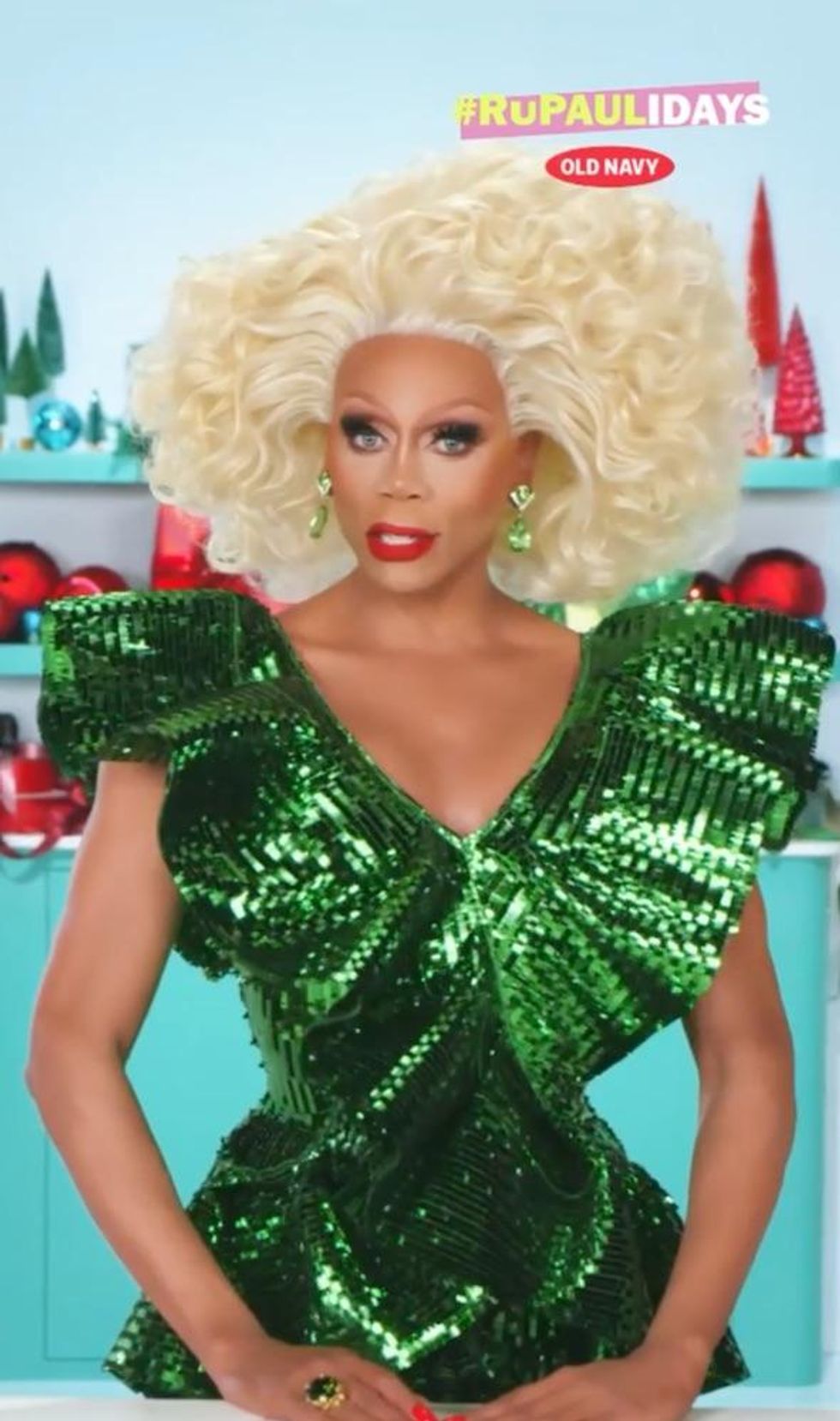 RuPaul in Old Navy RuPaulidays episode 1