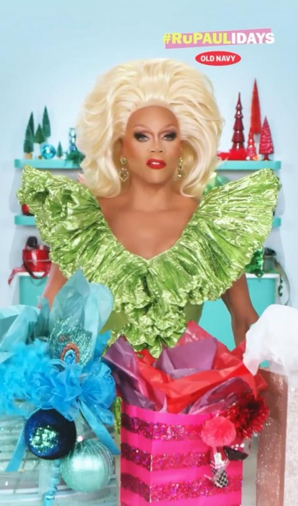 RuPaul in Old Navy RuPaulidays episode 3