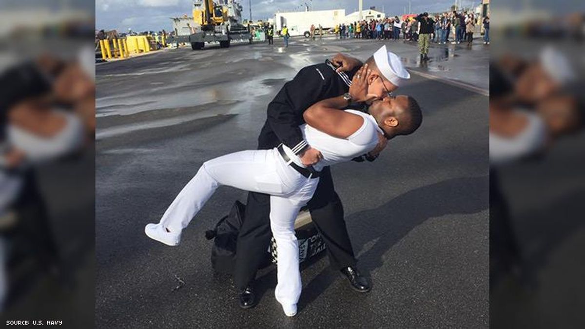 Sailor’s Romantic Gay Kiss Causes Homophobic Uproar in Florida
