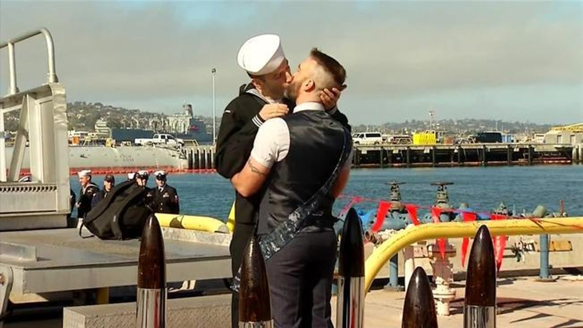 San Diego Sailors First Kiss