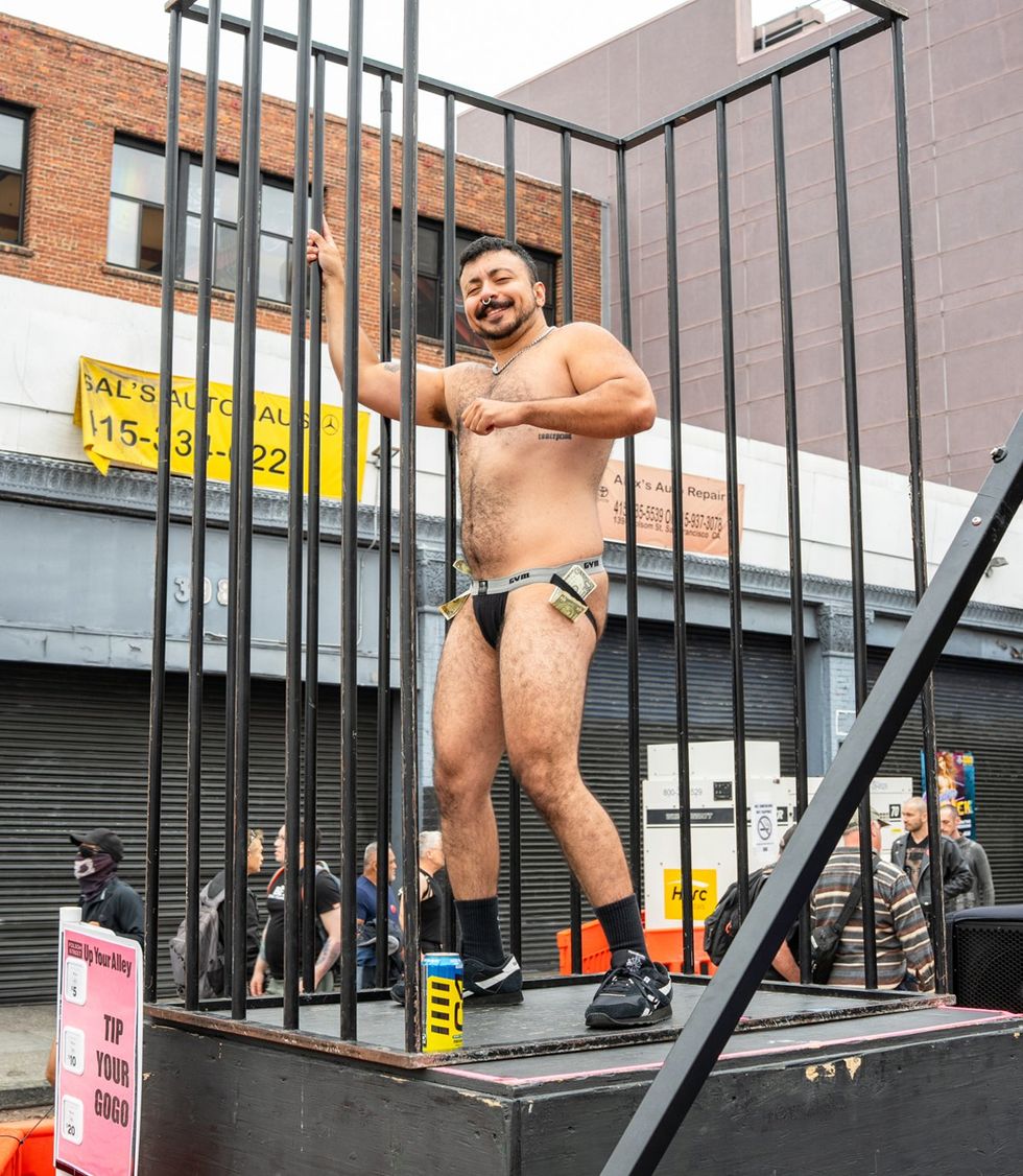 San Francisco Folsom Street leather kink festival Dore Up Your Alley 2025 photo gallery provided by Chantis Parks Photography