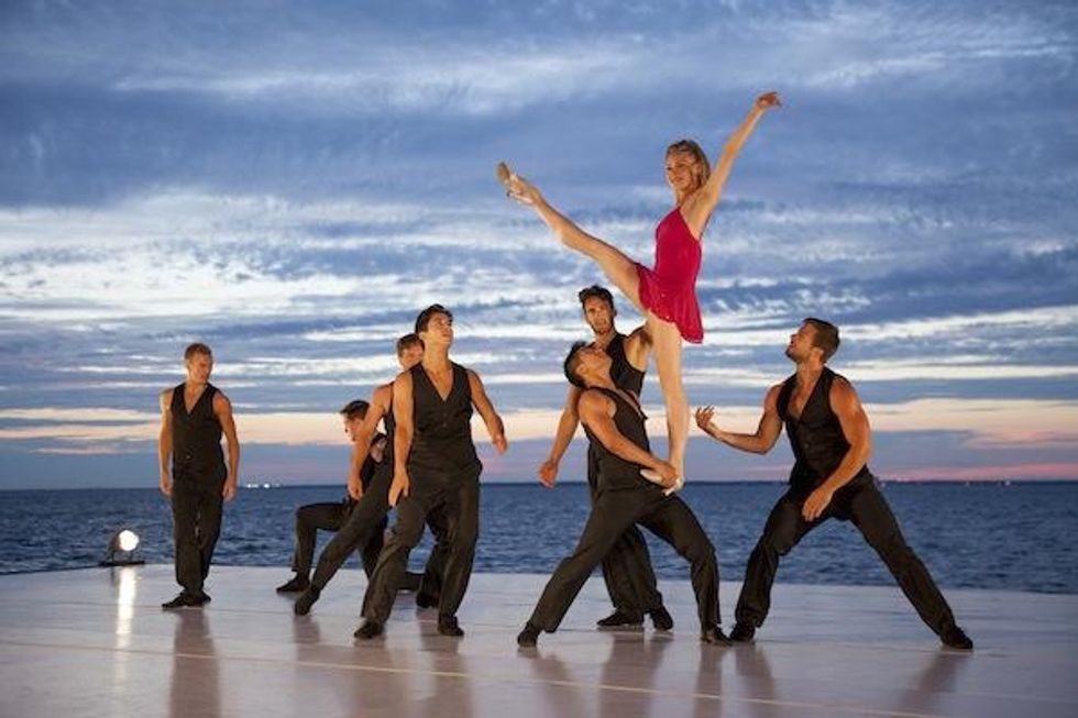 Sara%20mearns-choreographybyjoshuabergasse-photo-whitneybrowne