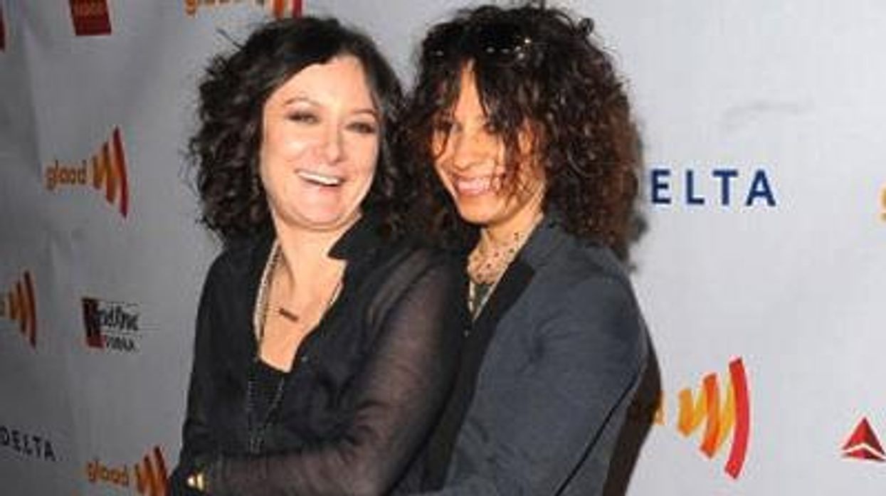 Saragilbertlindaperry-cr